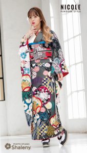 藤田ニコル×振袖｜にこるん着用の振袖ご紹介　NC-382