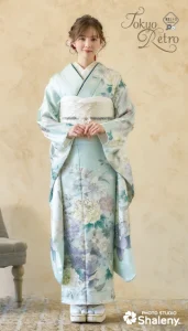 “マーシュ彩ちゃん”着用の振袖-水色｜成人記念の新作振袖ご紹介　TR-603