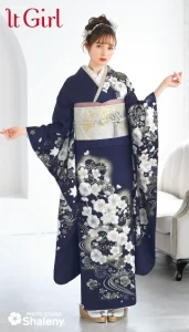 “マーシュ彩 × It Girl”の振袖-紺｜成人記念の新作振袖ご紹介　IT-2505
