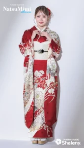 なつみちゃん着用“NatsuMimi”の振袖-赤|ハタチ記念の新作振袖ご紹介　NAT-217