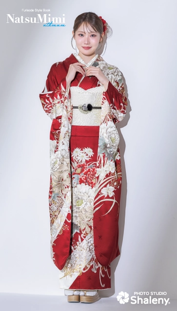 なつみちゃん着用“NatsuMimi”の振袖-赤|ハタチ記念の新作振袖ご紹介　NAT-217