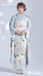 なつみちゃん着用“NatsuMimi”の振袖-水色|ハタチ記念の新作振袖ご紹介　NAT-219