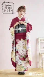 “希空(のあ)”ちゃんの振袖-赤|成人記念の新作振袖ご紹介 NOA-010