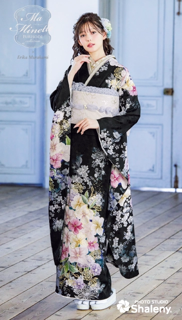 Ma Minette×村上愛花の振袖-黒|ハタチ記念の新作振袖ご紹介　MAF-707