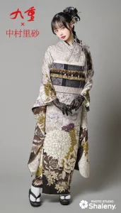 九重 × 中村里砂の振袖-ベージュ|成人記念の新作振袖ご紹介　RN-633