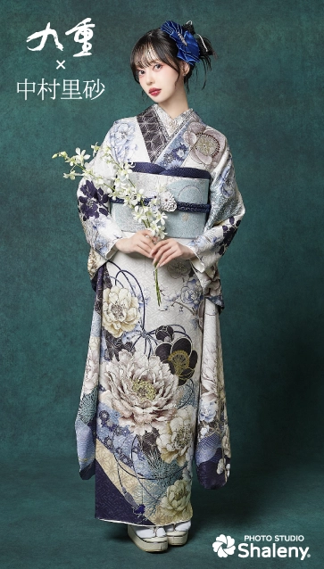 九重 × 中村里砂の振袖-白|成人記念の新作振袖ご紹介　RN-643