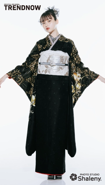 菊池日菜子 ×TRENDNOW（トレンドナウ）の振袖-黒|ハタチ記念の新作振袖ご紹介　TN-262