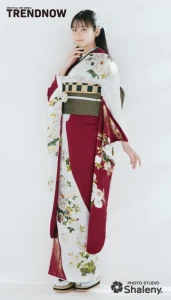菊池日菜子 ×TRENDNOW（トレンドナウ）の振袖-赤白|ハタチ記念の新作振袖ご紹介　TN-274