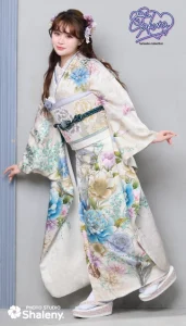 “Sakura(さくら)”ちゃんの振袖-白|ハタチ記念の新作振袖ご紹介 SAF-21