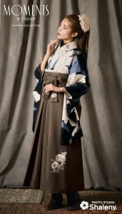 “moments”の卒業式袴レンタル｜卒業式の袴ご紹介　OMN-3