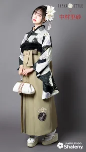“JAPAN STYLE×中村里砂”の卒業式袴レンタル｜卒業式の袴ご紹介　JN-51