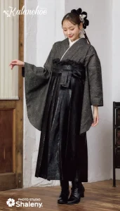 “加藤 栞 × カランコエ”の卒業式袴レンタル|卒業式の袴ご紹介 KN-07