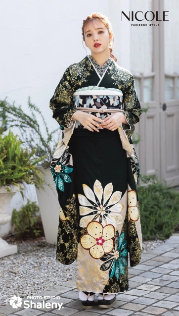 振り袖 Shine603】シックな紺が印象的な大人っぽい振袖｜成人式