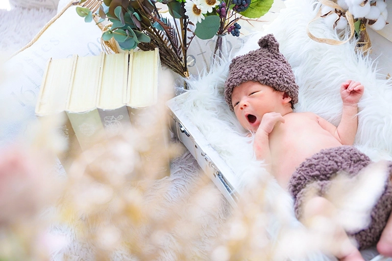 子ども撮影年間約2.2万人の写真館シャレニーの新生児フォトプランをご紹介!!記念写真はデータでしっかり残したい方向けのデータ20カットプラン｜シャレニー