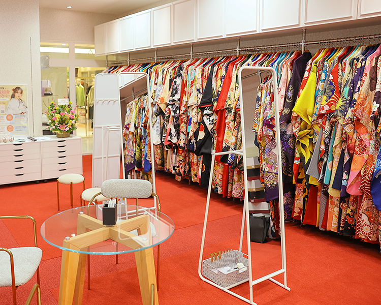 富山市フォトスタジオ｜シャレニープラス総曲輪フェリオ店振袖コーナー｜ウェディング、振袖、七五三、お宮参り撮影ならシャレニーへ