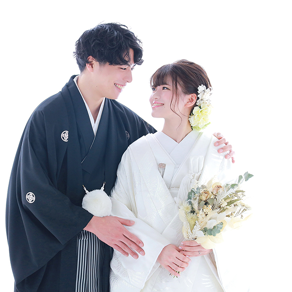 和装2着デザインフォト付きプラン｜只今シャレニーで人気上昇中のウェディングフォト企画としてキャンペーン開催決定｜シャレニー