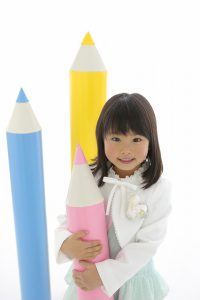 042